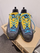 Lower Badia II MTX flag yellow