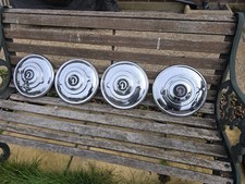 Daimler Hub Caps With Badge Set of 4 (to fit Daimler 2.5 V8)