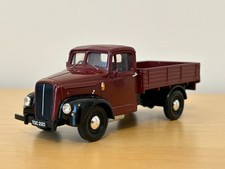 CORGI MORRIS COMMERCIAL TRUCK ( HEARTBEAT ) -  1: 43 SCALE