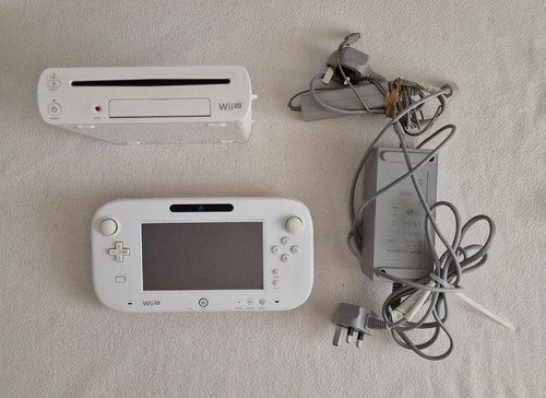 White 8gb nintendo wii - 8gb, u