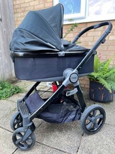 Oyster 3 Stroller & Carrycot