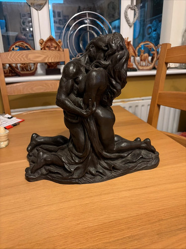 Vintage heredities cold cast - vintage,