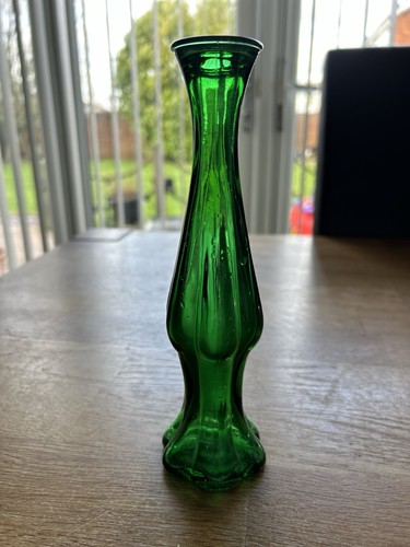 Vintage emerald green avon - green, bud