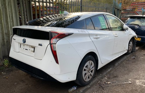 Toyota prius hybrid 2017 - prius,