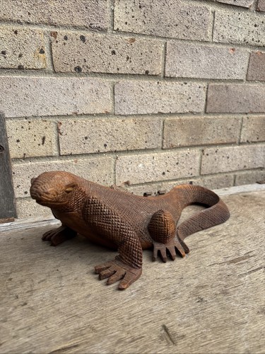 Vintage wooden komodo - wooden,