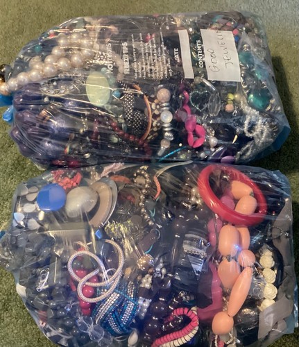 Jewellery job lot - lot, 11