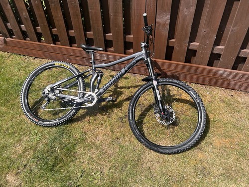 Voodoo canzo full - full, suspension