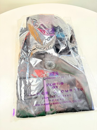 Bnwt hawes curtis - &,