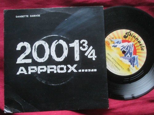 Dansette damage 2001 4 - 2001, 3/4