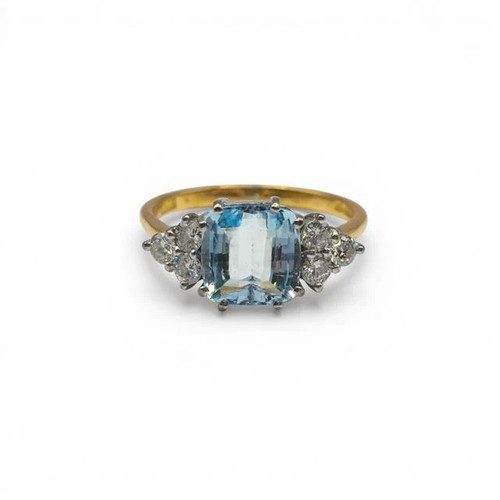 18ct yellow gold - , aquamarine