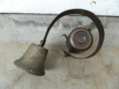 Antique servant butler - butler, /