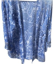 Ladies Kaftan-Style Top Size 14 In blue And White