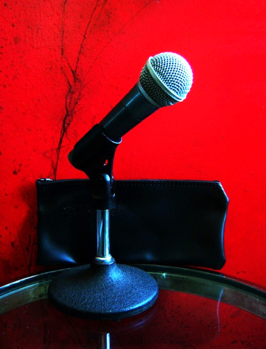 Vintage 1990s shure - beta, /