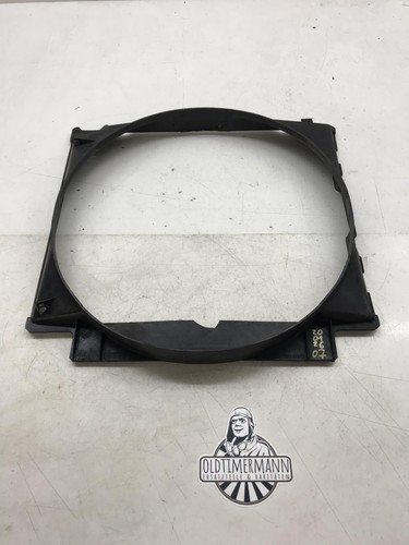 Radiator shroud fan shroud