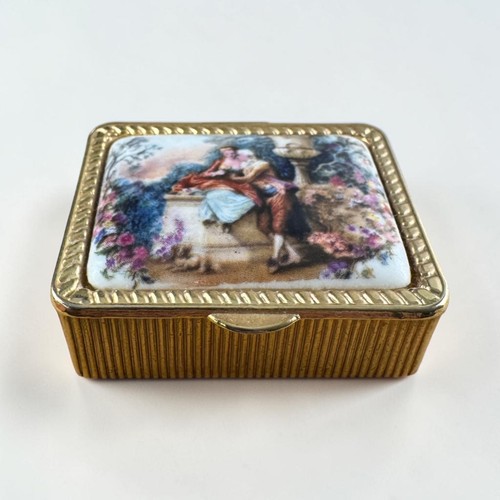 Vintage gilt tone - gilt,