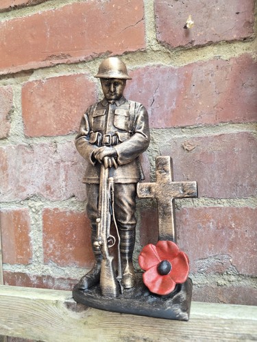 Soilder army memorabilia - soilder,