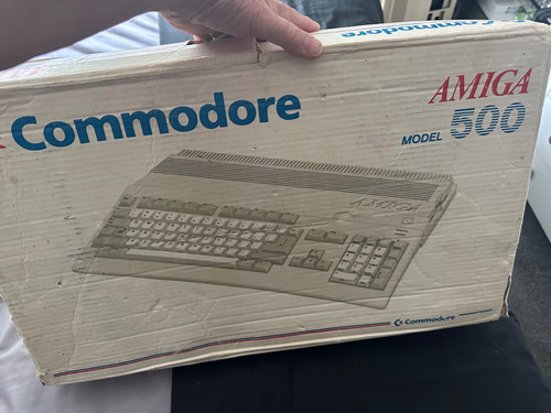 Amiga 500 white system - , box