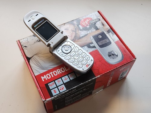Motorola v220 flip mobile - motorola,
