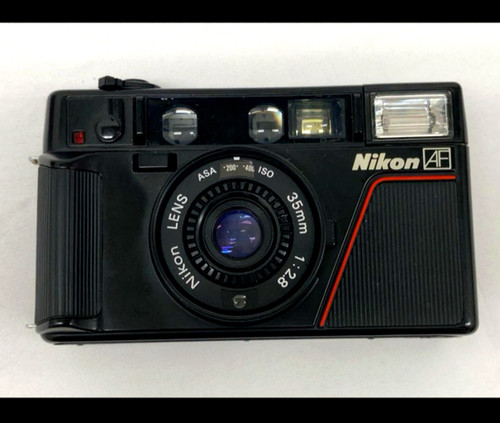 Near mint nikon - mint, l35af