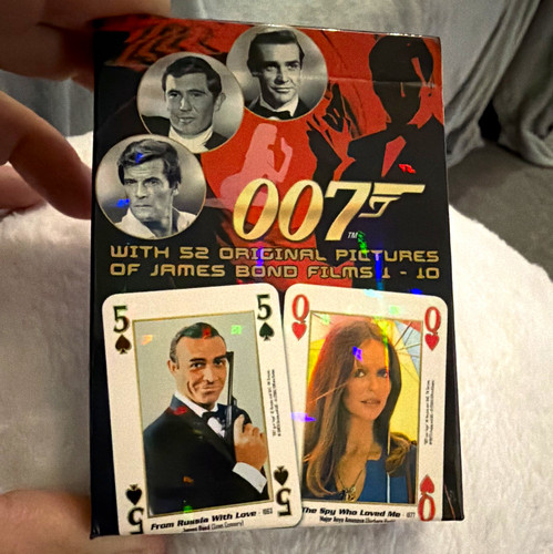 James bond 007 - 007, playing