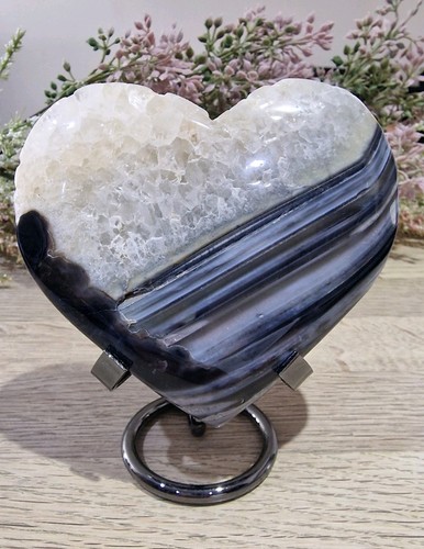 Black banded agate crystal - black,
