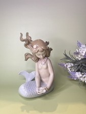 LLADRO Porcelain  Figurine