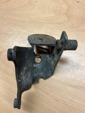 VW GOLF MK2 FRONT ENGINE MOUNT BRACKET