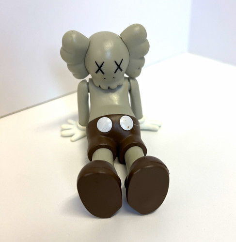 Kaws companion sitting figure - kaws,