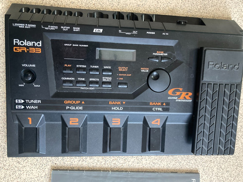 Roland gr33 guitar - roland,