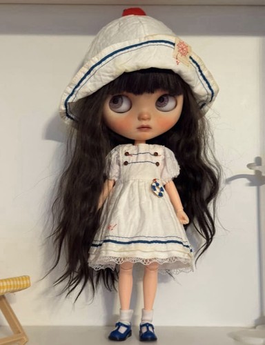 Blythe dress and - and, hat