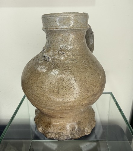 C1500 raeren pointy nose jug - raeren,