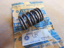 YAMAHA XT500  TT500  C.1976  GENUINE NOS OUTER VALVE SPRING - # 90501-42377