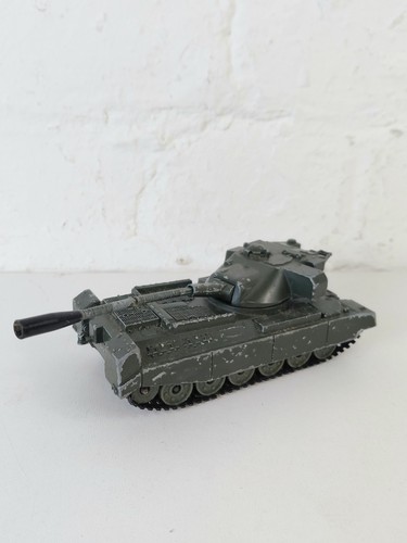 Corgi chieftain medium - corgi, tank