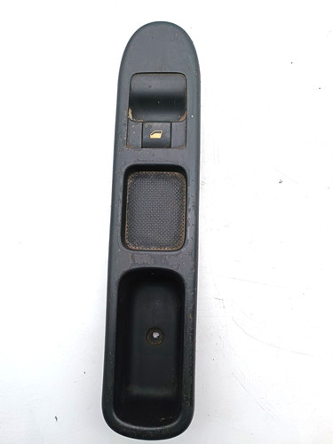 Peugeot 307 2000 2009 left - 2000–2009,