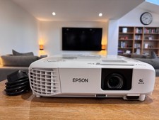 Epson EB-X49 HDMI Home Cinema Projector 3,600 Lumens Low Hours Used XGA