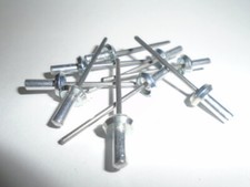 Triumph STAG ** Clip x 9 for