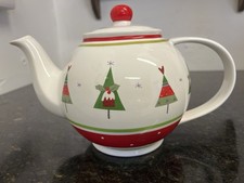 Whittard of Chelsea Christmas Teapot – Festive Trees & Pudding Design