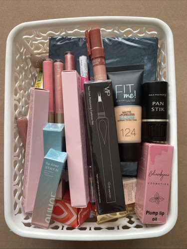 Huge makeup bundle - makeup, 50+