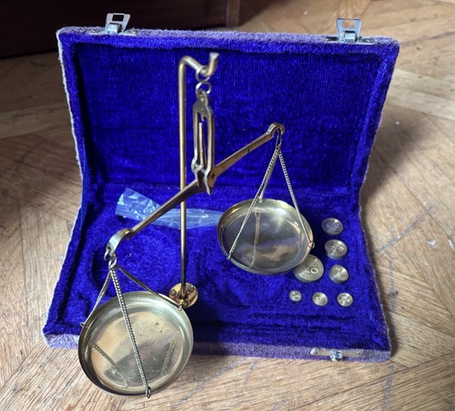 Vintage brass balance - brass, scale