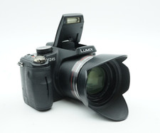 DIGITAL CAMERA - PANASONIC