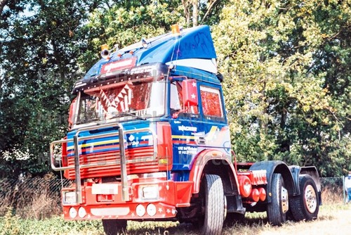 Truck photo mercedes benz - truck,