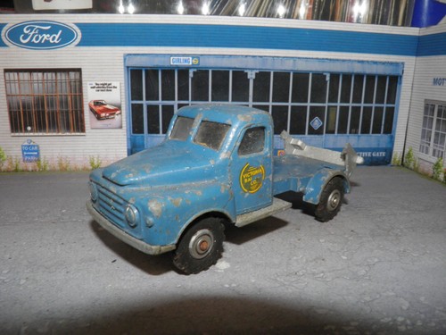 Vintage budgie toys - budgie, truck