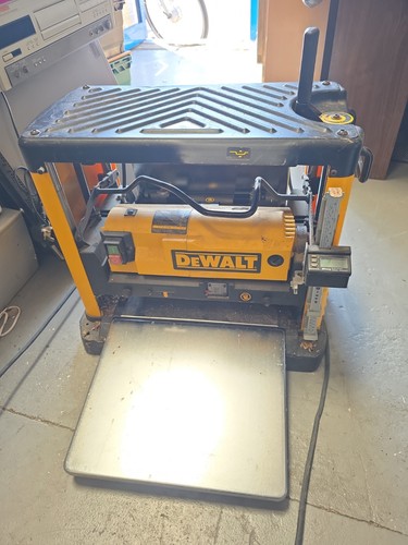 Dewalt dw733 240v planer - dewalt,