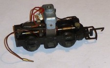 Triang OO Gauge Later Coupling Powered  Bogie Unit.