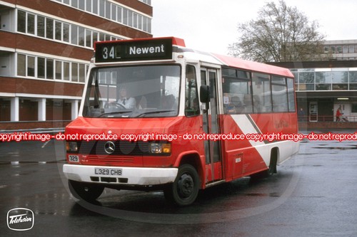 Bus photo red white 329 - red,