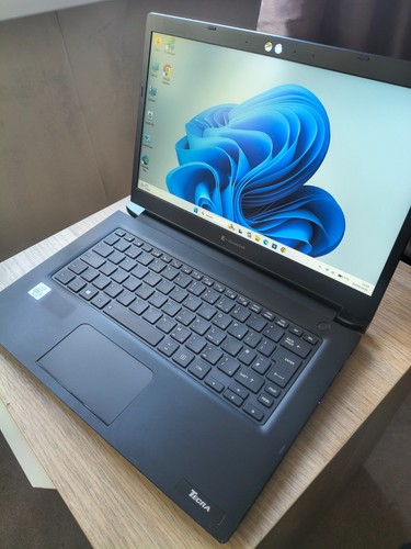 Toshiba dynabook tecra - toshiba,