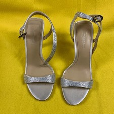 Woman’s Vince Camuto Imagine