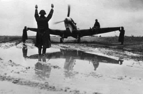Raf repair salvage unit in - salvage,