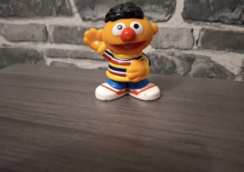 Sesame street ernie figure toy - figure,