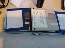 LARGE QUANTITY OF 3.5 DISK PC ,ATARI ST , AMIGA